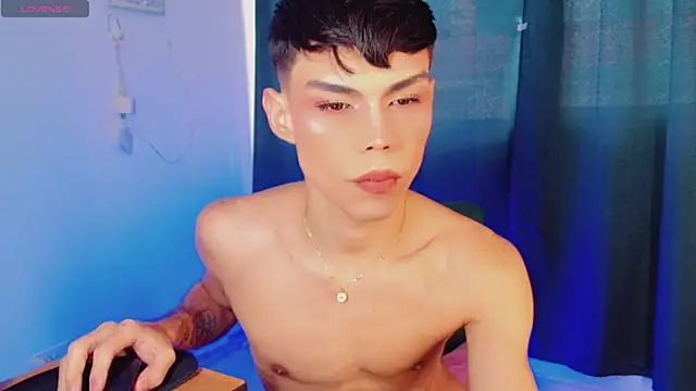 femboykeene online show from April 18, 2026, 9:59 pm