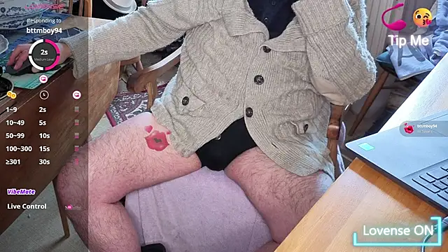 Snapshot of Adamdaddybear chatting on November 12, 2025, 2:21 pm Adamdaddybear online show from November 12, 2025, 2:21 pm