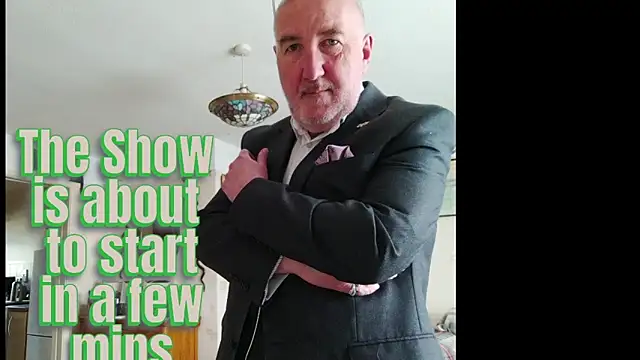 Snapshot of Adamdaddybear chatting on November 3, 2025, 7:35 am Adamdaddybear online show from November 3, 2025, 7:35 am