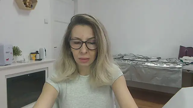 SukyGirl online show from March 5, 2025, 8:54 am