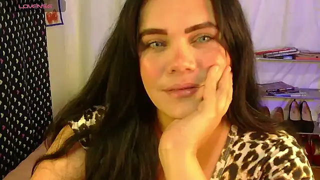 Snapshot of blue_angel33 chatting on April 24, 2026, 2:13 am blue angel33 online show from April 24, 2026, 2:13 am