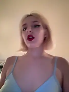 Snapshot of XMelissaX chatting on May 17, 2026, 9:26 pm XMelissaX online show from May 17, 2026, 9:26 pm