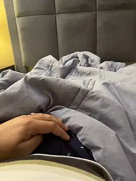 cryptoman1119 online show from February 26, 2025, 12:49 pm