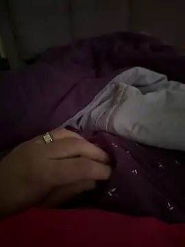 cryptoman1119 online show from February 28, 2025, 1:36 pm