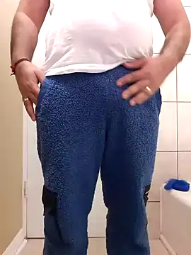 cryptoman1119 online show from February 4, 2025, 6:49 pm