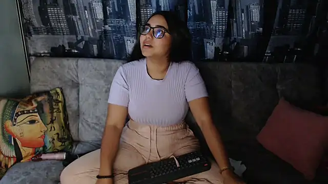 Snapshot of Miapeyton chatting on January 24, 2025, 10:51 pm Miapeyton online show from January 24, 2025, 10:51 pm