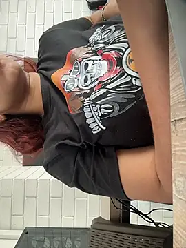 Snapshot of Miapeyton chatting on October 3, 2025, 4:19 pm Miapeyton online show from October 3, 2025, 4:19 pm