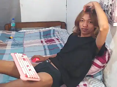 imtwinky online show from February 15, 2026, 2:38 pm