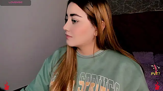 Snapshot of Lucia_star__ chatting on January 15, 2025, 7:12 pm Lucia star online show from January 15, 2025, 7:12 pm