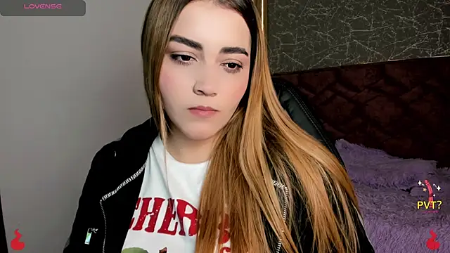 Snapshot of Lucia_star__ chatting on January 17, 2025, 6:12 pm Lucia star online show from January 17, 2025, 6:12 pm