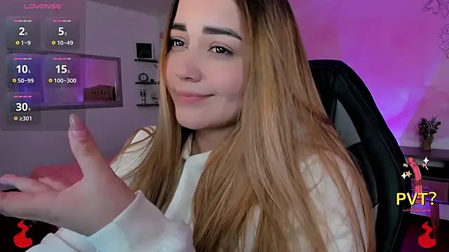 Snapshot of Lucia_star__ chatting on March 18, 2025, 6:06 am Lucia star online show from March 18, 2025, 6:06 am