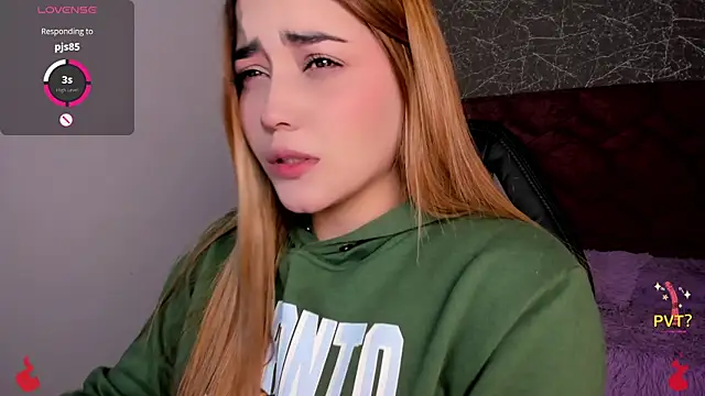 Snapshot of Lucia_star__ chatting on January 30, 2025, 7:26 pm Lucia star online show from January 30, 2025, 7:26 pm