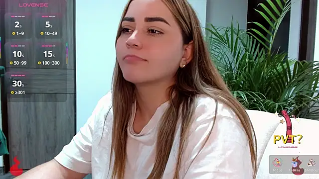 Snapshot of Lucia_star__ chatting on October 28, 2025, 2:45 am Lucia star online show from October 28, 2025, 2:45 am