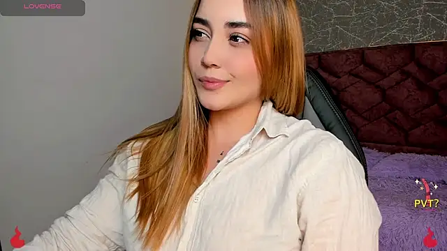 Snapshot of Lucia_star__ chatting on January 20, 2025, 7:14 pm Lucia star online show from January 20, 2025, 7:14 pm