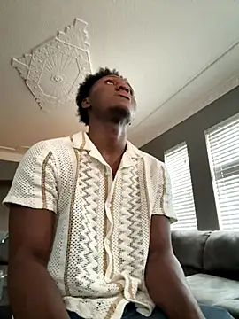 Snapshot of Festivitiesking1 chatting on September 23, 2025, 10:28 pm Festivitiesking1 online show from September 23, 2025, 10:28 pm