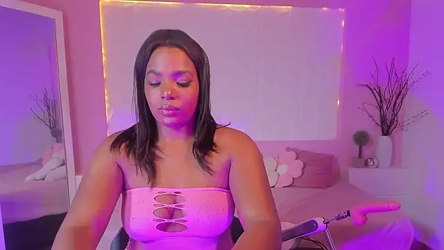 IvyBliss8 online show from March 6, 2026, 6:19 am