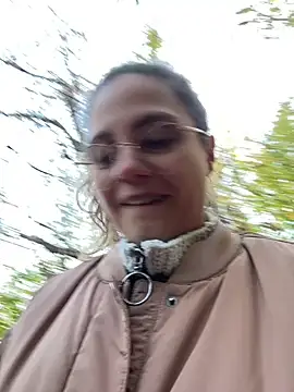 ItalianiMuli online show from November 8, 2025, 1:47 pm