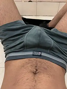 Snapshot of SexMachine1069 chatting on February 3, 2025, 8:03 pm SexMachine1069 online show from February 3, 2025, 8:03 pm