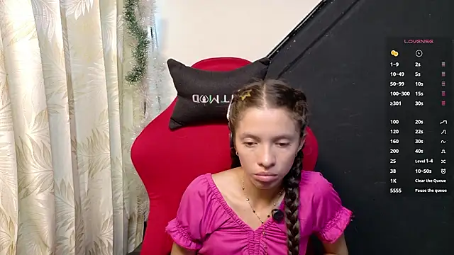 Snapshot of sweetdam12 chatting on February 2, 2026, 8:19 pm sweetdam12 online show from February 2, 2026, 8:19 pm