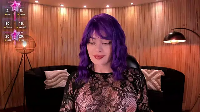 Snapshot of GiaFerrara chatting on November 27, 2025, 7:47 pm GiaFerrara online show from November 27, 2025, 7:47 pm