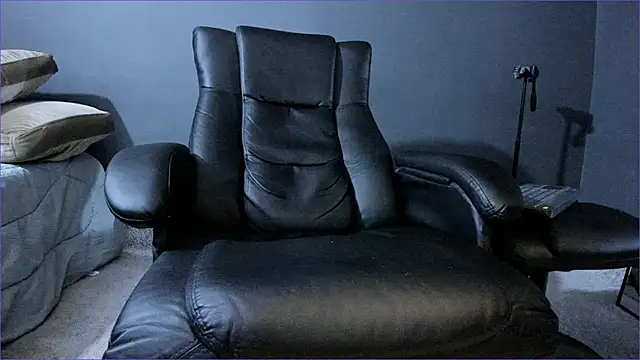 Brock hurn1 online show from February 19, 2026, 12:07 am