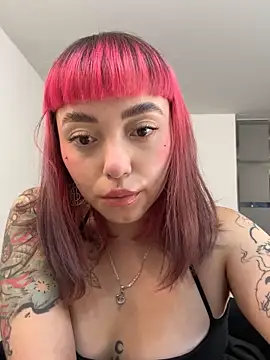 Snapshot of GigiVolkova chatting on December 3, 2025, 1:06 am GigiVolkova online show from December 3, 2025, 1:06 am