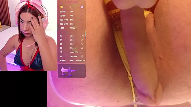 Snapshot of CamilaVegas_ chatting on October 9, 2025, 12:38 pm CamilaVegas online show from October 9, 2025, 12:38 pm