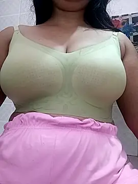 Snapshot of cute-mahek chatting on October 21, 2025, 11:20 am cute-mahek online show from October 21, 2025, 11:20 am
