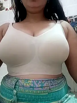 Snapshot of cute-mahek chatting on November 8, 2025, 11:03 am cute-mahek online show from November 8, 2025, 11:03 am