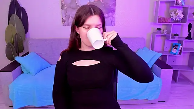 BonneyLove online show from February 14, 2025, 9:32 pm