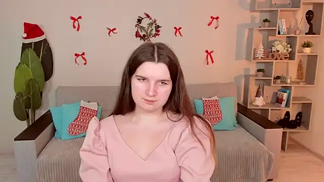 BonneyLove online show from December 22, 2025, 5:35 pm