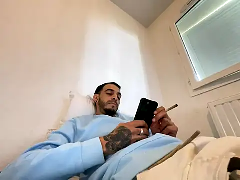 Rebeu313 online show from October 5, 2025, 11:01 am