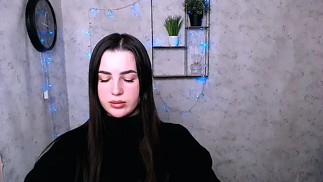 DivaKaily  online show from December 12, 2024, 8:47 am