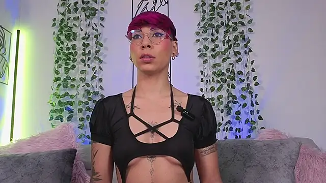 MiaMorgan  online show from April 7, 2026, 2:08 pm