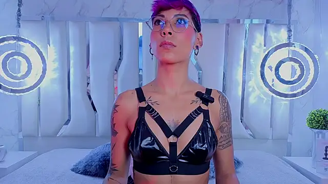 Snapshot of MiaMorgan_ chatting on September 9, 2025, 1:53 pm MiaMorgan online show from September 9, 2025, 1:53 pm