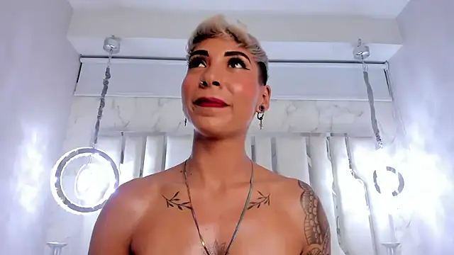 Snapshot of MiaMorgan_ chatting on March 10, 2025, 7:40 pm MiaMorgan online show from March 10, 2025, 7:40 pm