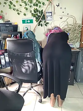 Snapshot of NAJWA-ARAB chatting on March 18, 2025, 5:23 pm NAJWA-ARAB online show from March 18, 2025, 5:23 pm