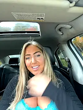 sunshinekisses online show from October 20, 2025, 4:40 pm