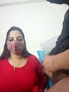 Snapshot of Taniya07 chatting on January 7, 2026, 5:29 pm Taniya07 online show from January 7, 2026, 5:29 pm