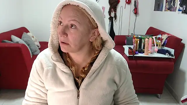 Snapshot of emperabigbootybigass chatting on December 15, 2025, 12:22 pm emperabigbootybigass online show from December 15, 2025, 12:22 pm