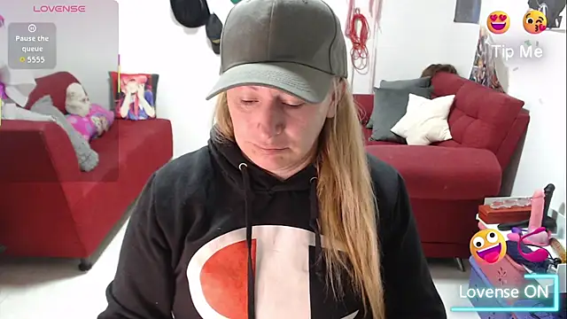 Snapshot of emperabigbootybigass chatting on November 12, 2025, 12:42 pm emperabigbootybigass online show from November 12, 2025, 12:42 pm