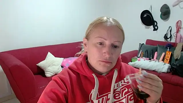 emperabigbootybigass online show from February 10, 2026, 12:15 pm