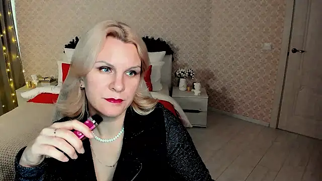 Louisa Bay online show from January 15, 2025, 10:59 am