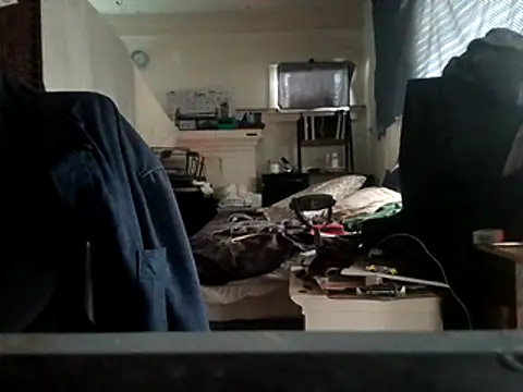 Snapshot of DevinToore chatting on November 3, 2025, 3:37 pm DevinToore online show from November 3, 2025, 3:37 pm