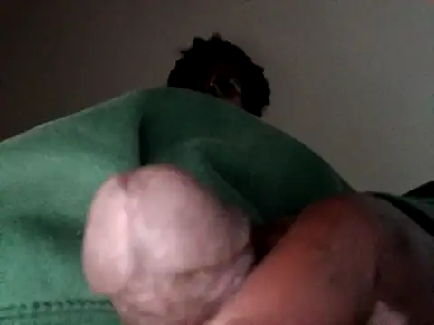 Snapshot of DevinToore chatting on November 22, 2025, 9:46 pm DevinToore online show from November 22, 2025, 9:46 pm