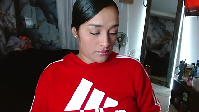 Snapshot of KatalinnaBrown chatting on November 11, 2025, 11:27 am KatalinnaBrown online show from November 11, 2025, 11:27 am