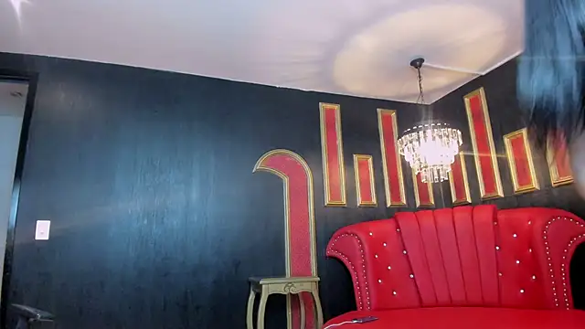 InnaraRoy online show from January 10, 2025, 2:04 am