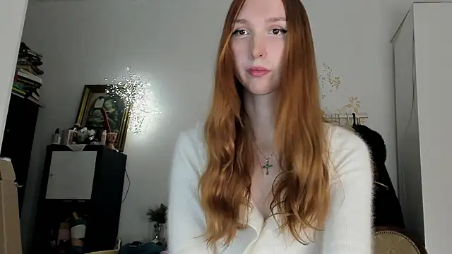 LisaIcon online show from February 3, 2026, 12:32 pm