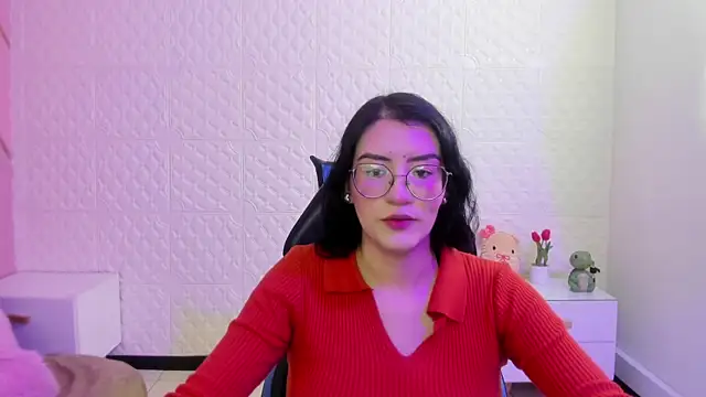 Violetaa diazz online show from May 14, 2026, 9:23 pm
