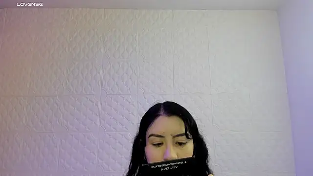 Violetaa diazz online show from February 7, 2026, 9:12 pm